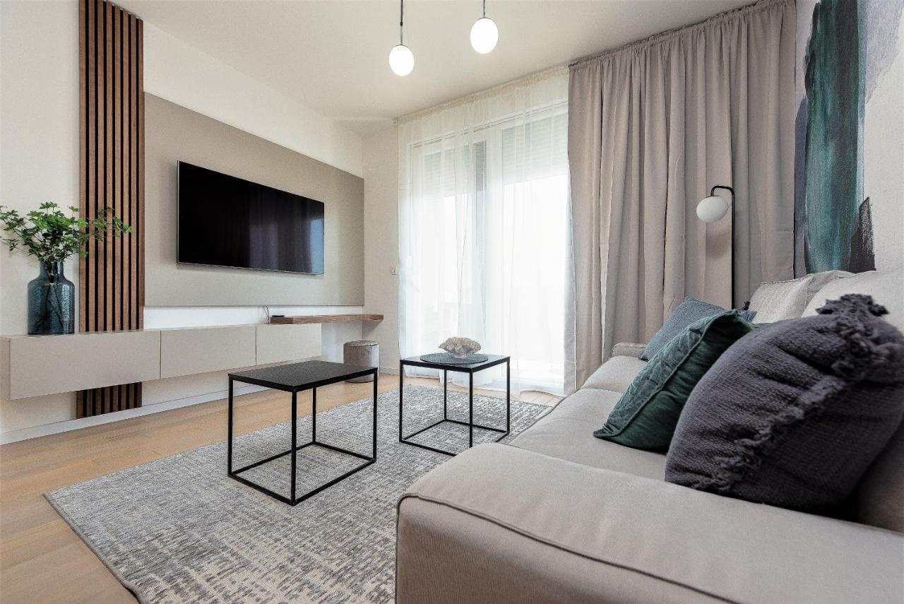 City Lux Apartment 2 - With Garage And Balcony Zadar Exteriör bild