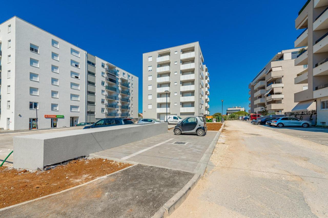 City Lux Apartment 2 - With Garage And Balcony Zadar Exteriör bild